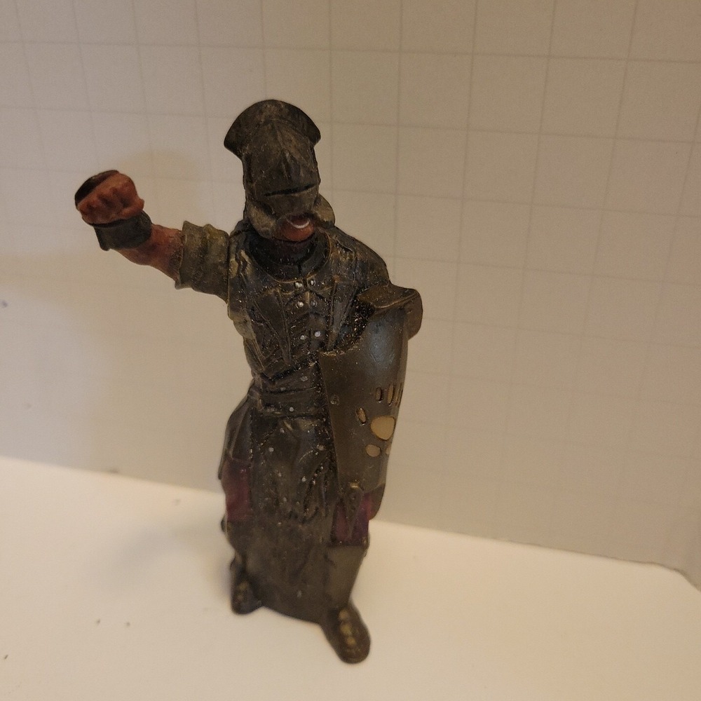 Burger King Lord of the Rings Lurtz Uruk-hai Action Figure Happy Meal Toy